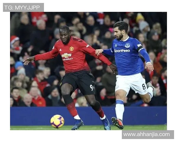 1516赛季埃弗顿对曼联精彩直播录像回顾与分析